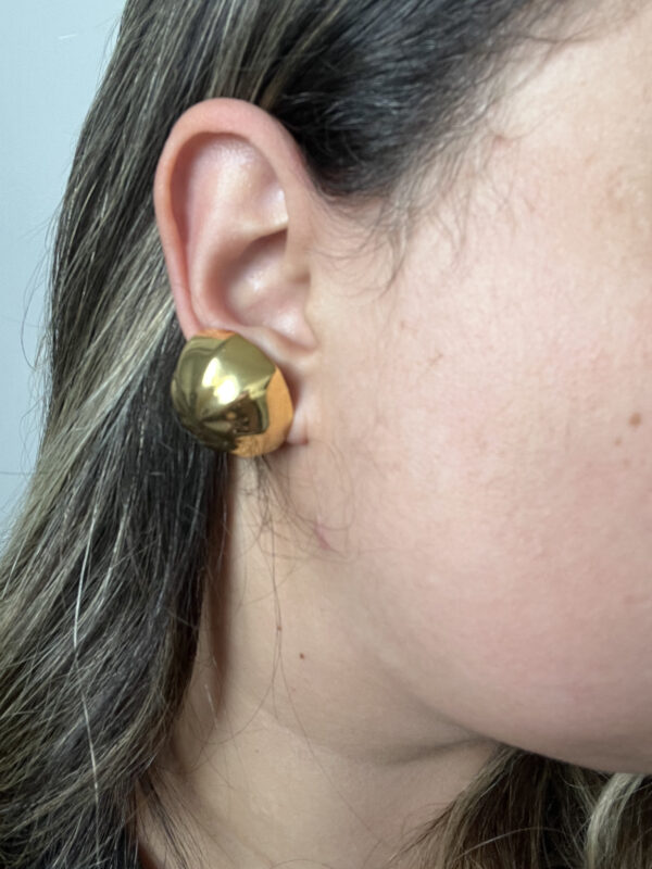 Brinco Esfera Luxo Dourado - Image 2