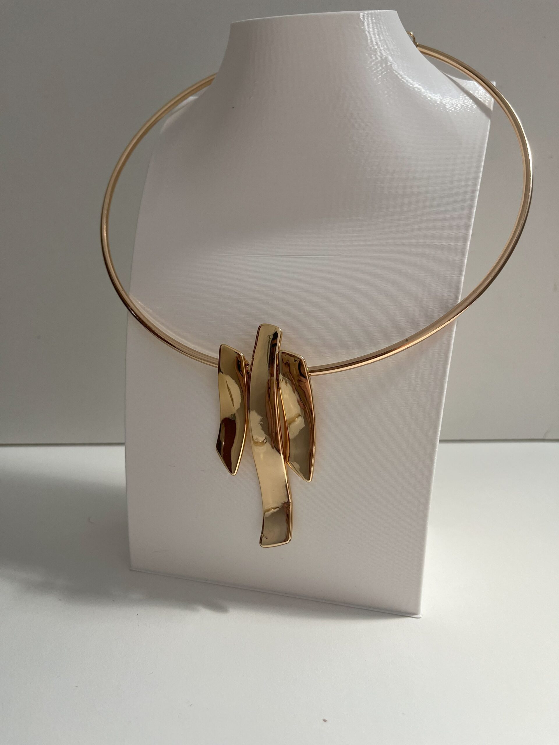 Choker Detalhes Orgânicos
